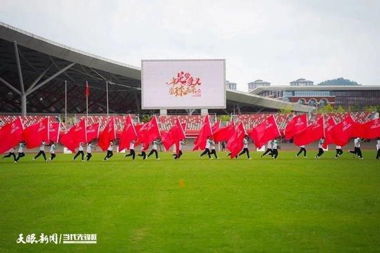 刚刚定档的《受益人》仅从首支预告已经表现出对这种风格的延续混合着鬼畜节奏与现实题材继承了宁浩对本土故事的挖掘、类型的解构、趣味的展现，又彰显着申奥作为新导演的个性、创新与强烈的风格